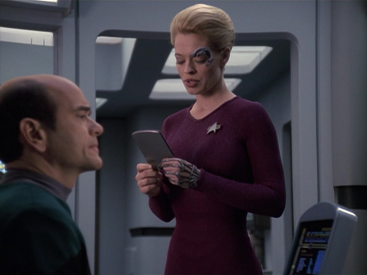 extant_StarTrek_VOY_6x13-Virtuoso_03549.jpg