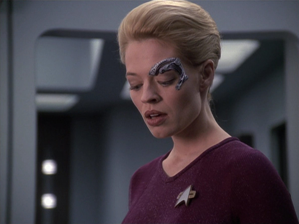 extant_StarTrek_VOY_6x13-Virtuoso_03568.jpg