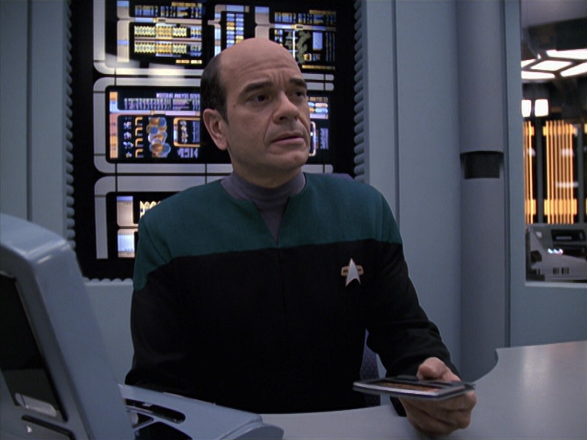 extant_StarTrek_VOY_6x13-Virtuoso_03591.jpg