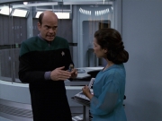 Filename=extant_StarTrek_VOY_6x13-Virtuoso_00087.jpg
Filesize=167KiB
Dimensions=1200x900
Date added=Dec 28, 2019 extant_StarTrek_VOY_6x13-Virtuoso_00087.jpg