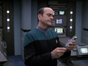 Filename=extant_StarTrek_VOY_6x13-Virtuoso_00211.jpg
Filesize=156KiB
Dimensions=1200x900
Date added=Dec 28, 2019 extant_StarTrek_VOY_6x13-Virtuoso_00211.jpg