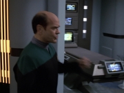 Filename=extant_StarTrek_VOY_6x13-Virtuoso_00442.jpg
Filesize=155KiB
Dimensions=1200x900
Date added=Dec 28, 2019 extant_StarTrek_VOY_6x13-Virtuoso_00442.jpg