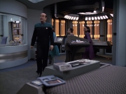 Filename=extant_StarTrek_VOY_6x13-Virtuoso_00497.jpg
Filesize=199KiB
Dimensions=1200x900
Date added=Dec 28, 2019 extant_StarTrek_VOY_6x13-Virtuoso_00497.jpg