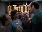 Filename=extant_StarTrek_VOY_6x13-Virtuoso_00590.jpg
Filesize=188KiB
Dimensions=1200x900
Date added=Dec 28, 2019 extant_StarTrek_VOY_6x13-Virtuoso_00590.jpg