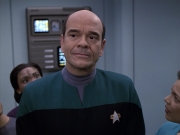 extant_StarTrek_VOY_6x13-Virtuoso_00635.jpg