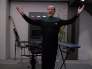 extant_StarTrek_VOY_6x13-Virtuoso_00804.jpg