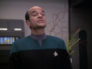 extant_StarTrek_VOY_6x13-Virtuoso_00831.jpg