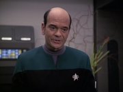 extant_StarTrek_VOY_6x13-Virtuoso_00838.jpg