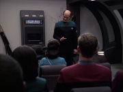 extant_StarTrek_VOY_6x13-Virtuoso_00847.jpg