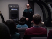 extant_StarTrek_VOY_6x13-Virtuoso_00851.jpg