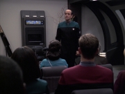 extant_StarTrek_VOY_6x13-Virtuoso_00853.jpg