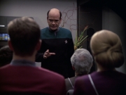 extant_StarTrek_VOY_6x13-Virtuoso_00860.jpg