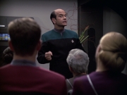 extant_StarTrek_VOY_6x13-Virtuoso_00865.jpg