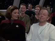 extant_StarTrek_VOY_6x13-Virtuoso_00884.jpg