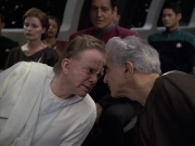 extant_StarTrek_VOY_6x13-Virtuoso_00928.jpg