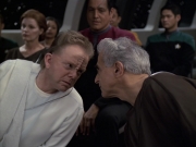 extant_StarTrek_VOY_6x13-Virtuoso_00929.jpg