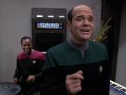 extant_StarTrek_VOY_6x13-Virtuoso_00962.jpg