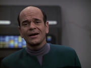 extant_StarTrek_VOY_6x13-Virtuoso_00997.jpg