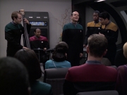 extant_StarTrek_VOY_6x13-Virtuoso_01003.jpg