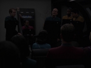 extant_StarTrek_VOY_6x13-Virtuoso_01006.jpg