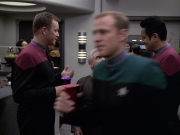 extant_StarTrek_VOY_6x13-Virtuoso_01014.jpg