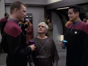 extant_StarTrek_VOY_6x13-Virtuoso_01025.jpg