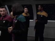 extant_StarTrek_VOY_6x13-Virtuoso_01036.jpg