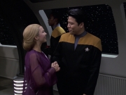 extant_StarTrek_VOY_6x13-Virtuoso_01043.jpg