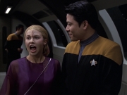 extant_StarTrek_VOY_6x13-Virtuoso_01052.jpg