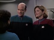 extant_StarTrek_VOY_6x13-Virtuoso_01083.jpg