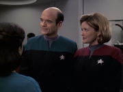 extant_StarTrek_VOY_6x13-Virtuoso_01090.jpg