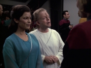 extant_StarTrek_VOY_6x13-Virtuoso_01095.jpg