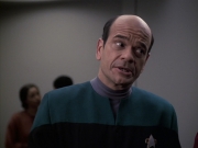 extant_StarTrek_VOY_6x13-Virtuoso_01096.jpg