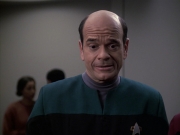 extant_StarTrek_VOY_6x13-Virtuoso_01098.jpg