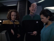 extant_StarTrek_VOY_6x13-Virtuoso_01159.jpg