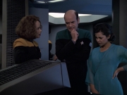 extant_StarTrek_VOY_6x13-Virtuoso_01169.jpg