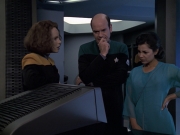 extant_StarTrek_VOY_6x13-Virtuoso_01170.jpg