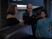 extant_StarTrek_VOY_6x13-Virtuoso_01171.jpg