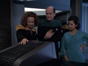 Filename=extant_StarTrek_VOY_6x13-Virtuoso_01173.jpg
Filesize=174KiB
Dimensions=1200x900
Date added=Dec 28, 2019 extant_StarTrek_VOY_6x13-Virtuoso_01173.jpg