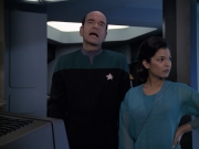 extant_StarTrek_VOY_6x13-Virtuoso_01194.jpg