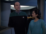 extant_StarTrek_VOY_6x13-Virtuoso_01200.jpg