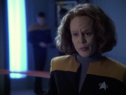 extant_StarTrek_VOY_6x13-Virtuoso_01212.jpg