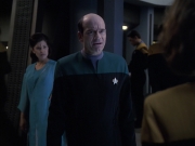 extant_StarTrek_VOY_6x13-Virtuoso_01220.jpg