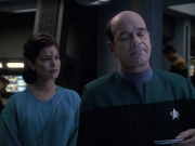 extant_StarTrek_VOY_6x13-Virtuoso_01239.jpg