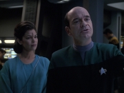 extant_StarTrek_VOY_6x13-Virtuoso_01240.jpg