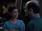 extant_StarTrek_VOY_6x13-Virtuoso_01253.jpg