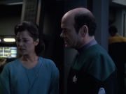 extant_StarTrek_VOY_6x13-Virtuoso_01270.jpg