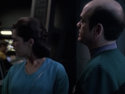 extant_StarTrek_VOY_6x13-Virtuoso_01272.jpg