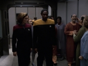 extant_StarTrek_VOY_6x13-Virtuoso_01636.jpg