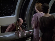 extant_StarTrek_VOY_6x13-Virtuoso_01685.jpg